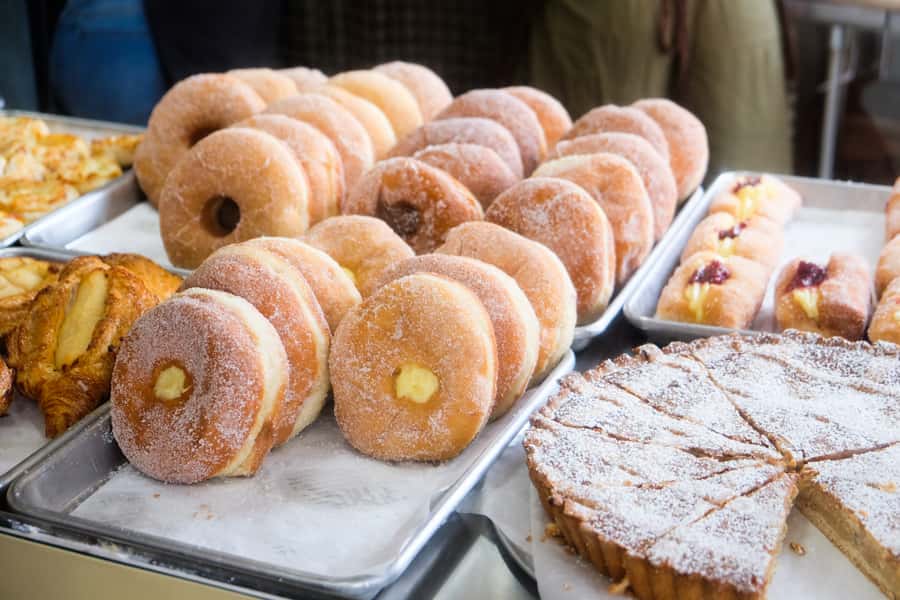 South Beach Sweets Tour: Donuts, Pastelitos, and Patisseries - The gelato and donut stop