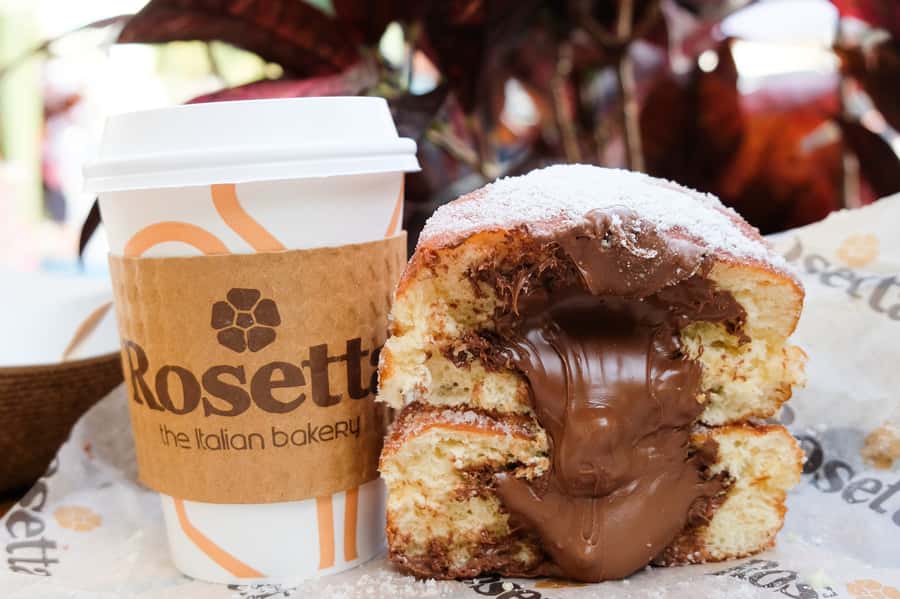 South Beach Sweets Tour: Donuts, Pastelitos, and Patisseries - Tasting Italian-style donuts again