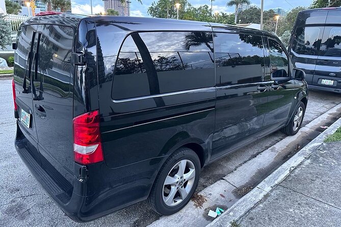SUV from Miami Airport to Port Miami or Hotel in Miami Up to 5pax - What happens after your flight lands