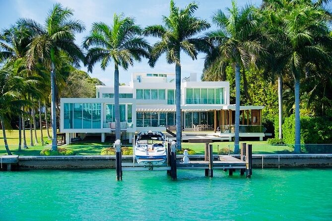 The best Miami boat party with DJ, drinks and lights of the city - Timing, transport, and cancellation advice