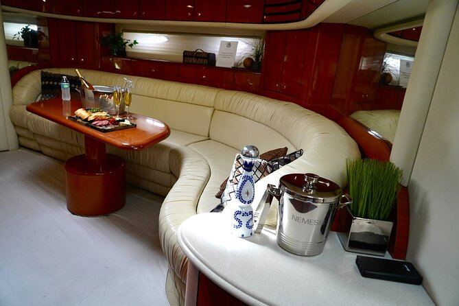 The BIG Sundancer Rental in Miami Beach - How the crew shapes the day