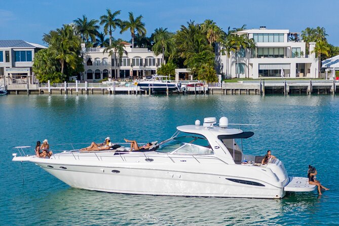 The SOUTH BEACH Sundancer Rental - Setting out from South Beach at 300 Alton Road