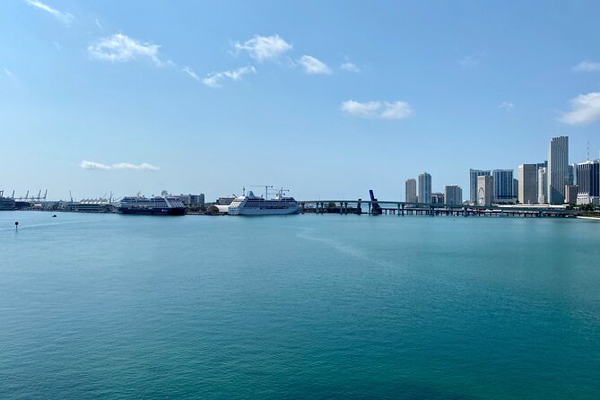 Tour Miami - South Beach from Ocean Drive to Lincoln Road