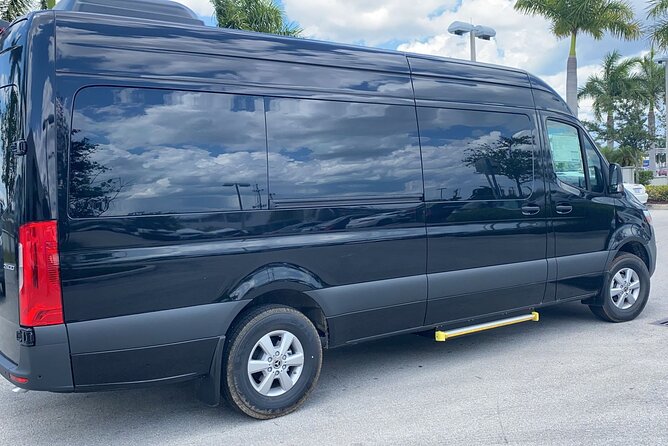 Transfer from Port Miami to Miami Airport. Up to 11 passengers. - Comfort Features That Matter After a Cruise