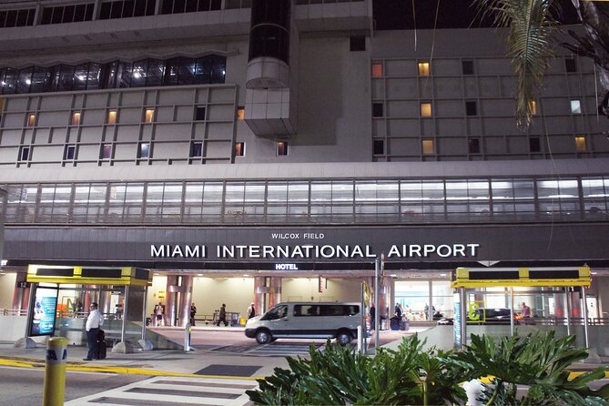 Transfers from Miami Airport to any Miami and Miami Beach area - A pickup plan that allows for real airport delays