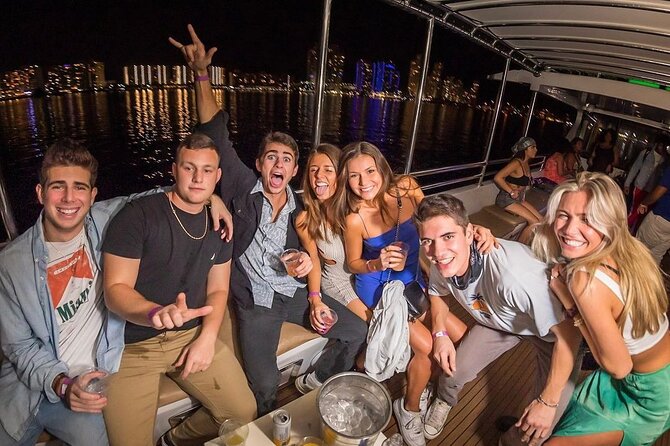 Ultimate Party in Miami : Boat Party, Party Bus & Nightclub - Who will enjoy this party most?