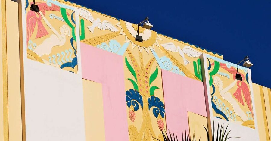 Walking Tour with Cocktails(optional) Miami - Why Ocean Drive Makes a Good Classroom