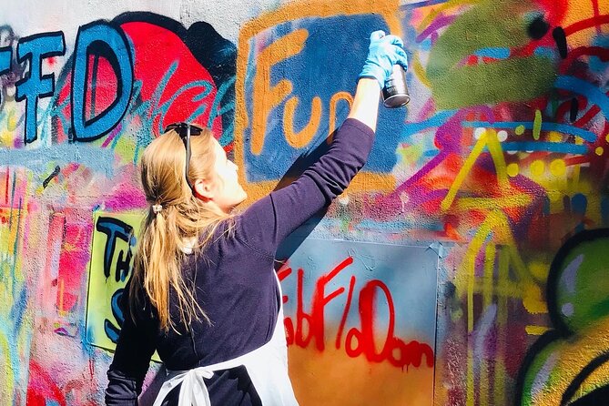 Wynwood Graffiti Experience - Starting with a spray can at 413 NW 27th Street