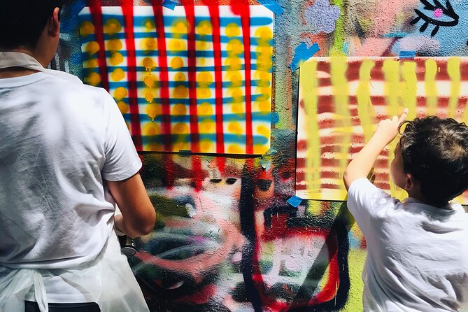 Wynwood Graffiti Experience - Your own design on the shared canvas setup