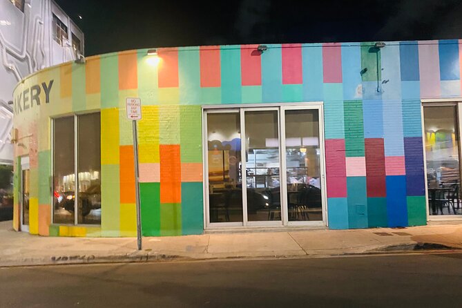 Wynwood Graffiti Golf Cart Tour After Dark - Seeing the large murals around Mana Wynwood