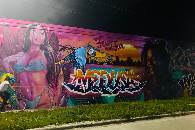 Wynwood Graffiti Golf Cart Tour After Dark - Why the small group makes a difference