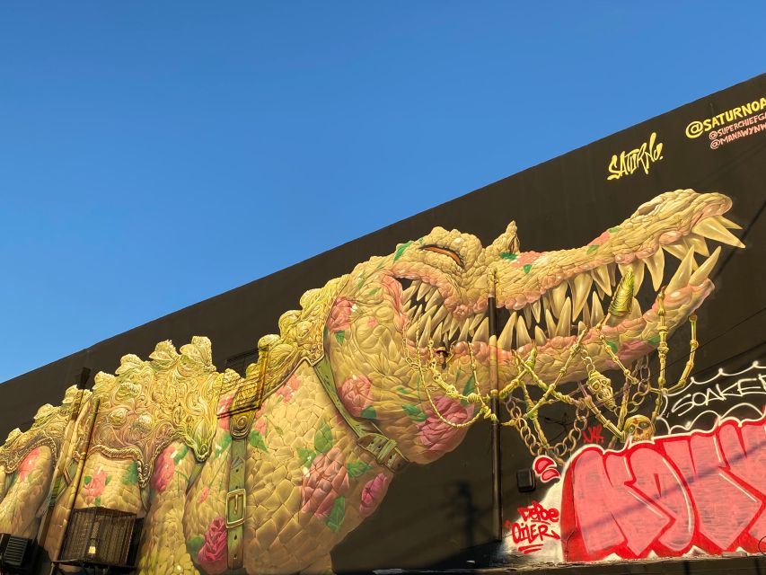 Wynwood walking tour in French (2h) - Reading Wynwood’s walls, not just photographing them
